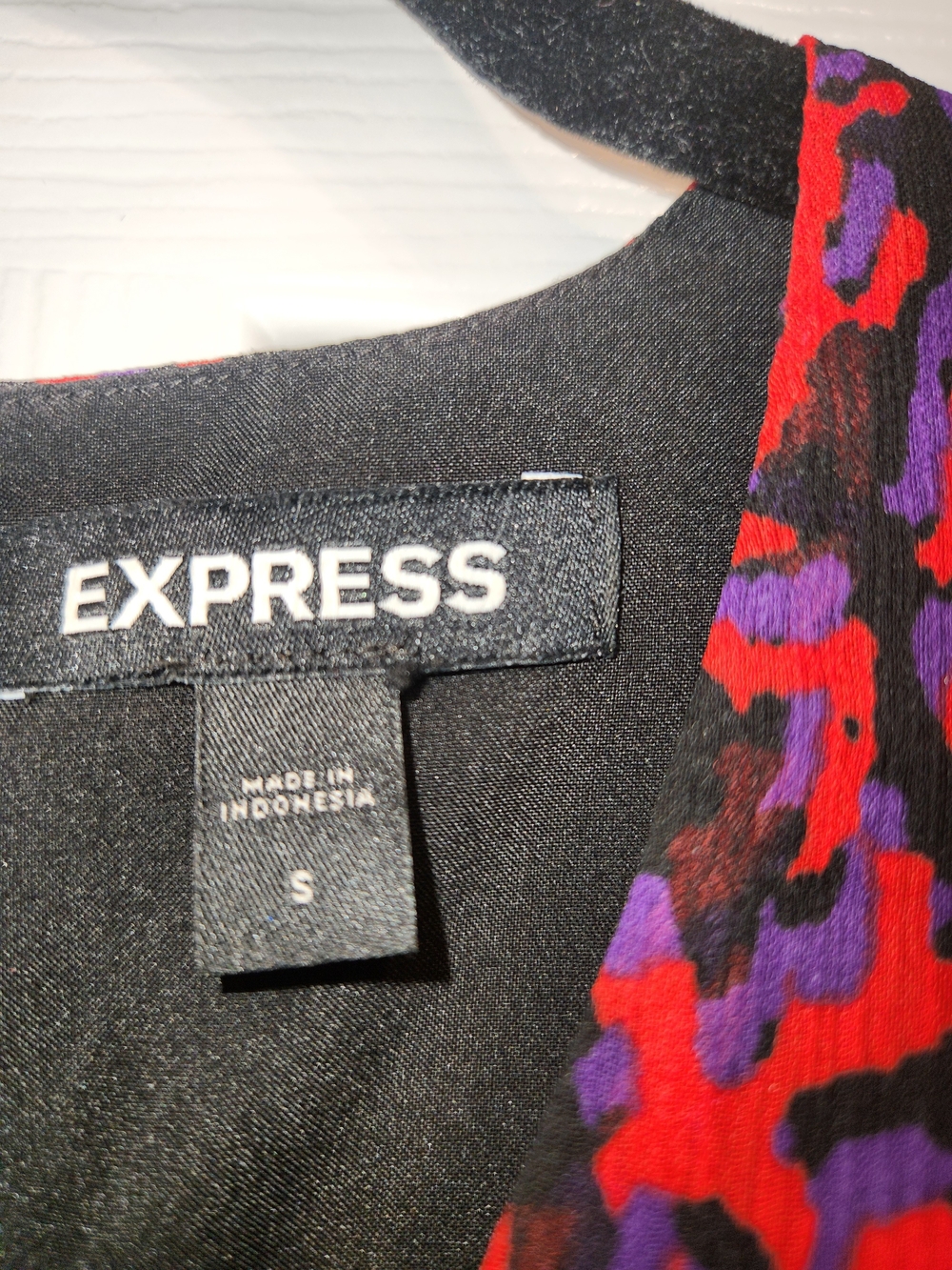 Express Red, Purple & Black Abstract Ruffle Dress - Picture 4 of 6